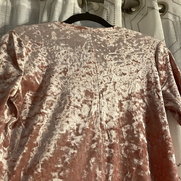 Forever 21 Women’s S Tan Mini Dress Short Sleeve Velour Feel 92% Poly 8% Span - Picture 7 of 10